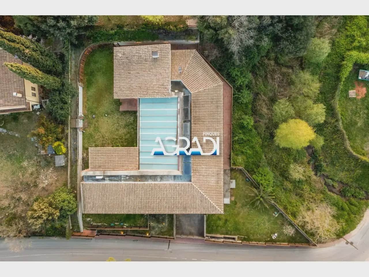 Chalet de 6 habitaciones en Les Franqueses del Vallès en venta con piscina garaje - 1.125.000 € (Ref: 9941023)