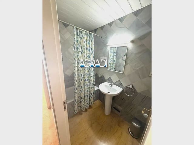 Kommersiell til leie i Granollers - € 550 (Ref: 9944744)