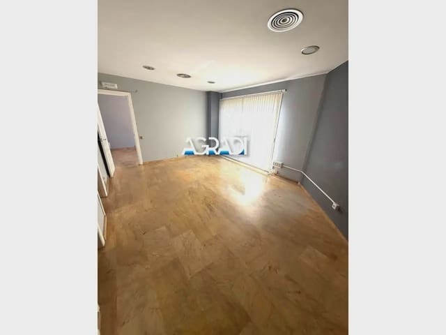 Kommersiell til leie i Granollers - € 550 (Ref: 9944744)