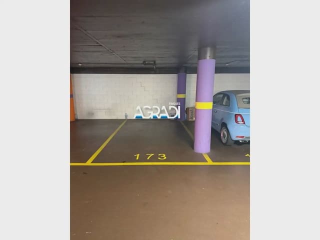 Garage for rent in Diagonal Mar i El Front Marítim del Poblenou, Barcelona city - € 160 (Ref: 9981424)