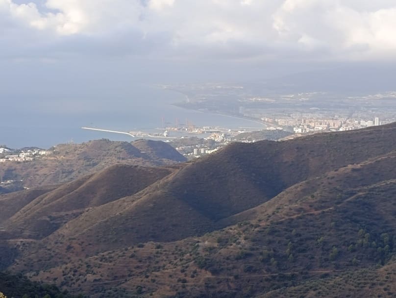 10 sypialnia Finka/Dom wiejski na sprzedaż w Miasto Malaga - 177 000 € (Ref: 9292279)