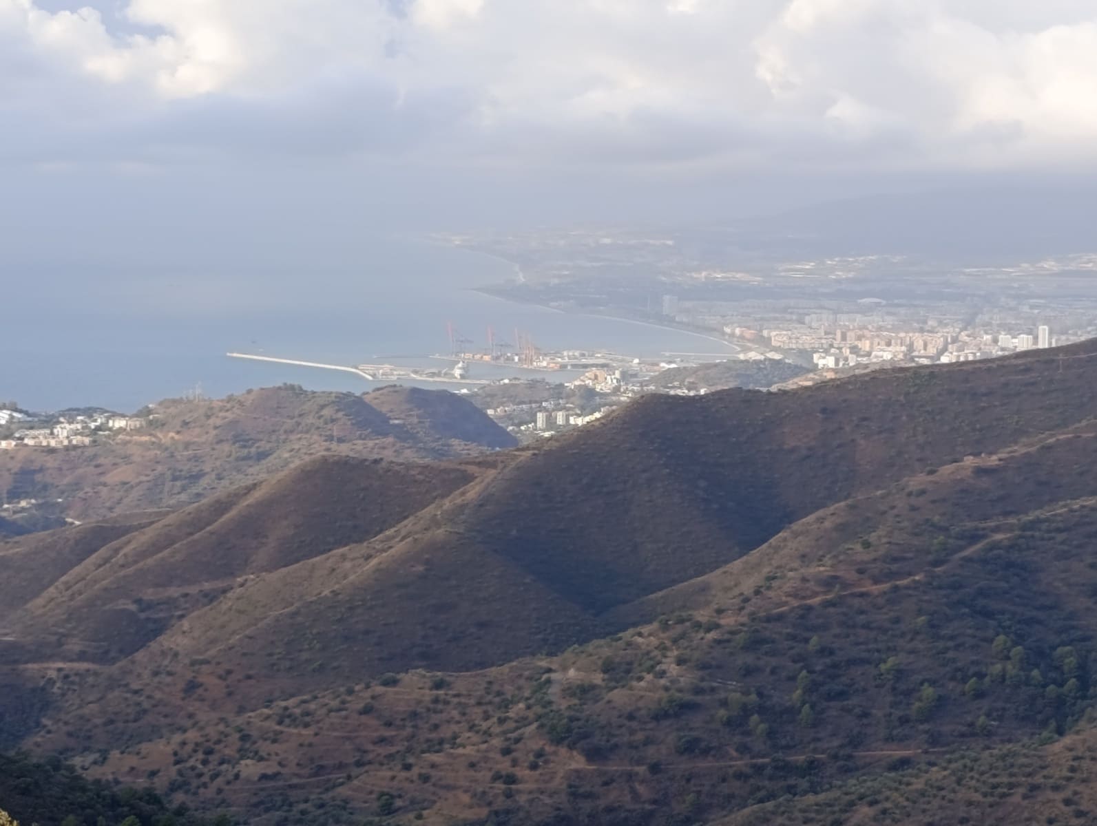 10 sypialnia Finka/Dom wiejski na sprzedaż w Miasto Malaga - 177 000 € (Ref: 9292279)