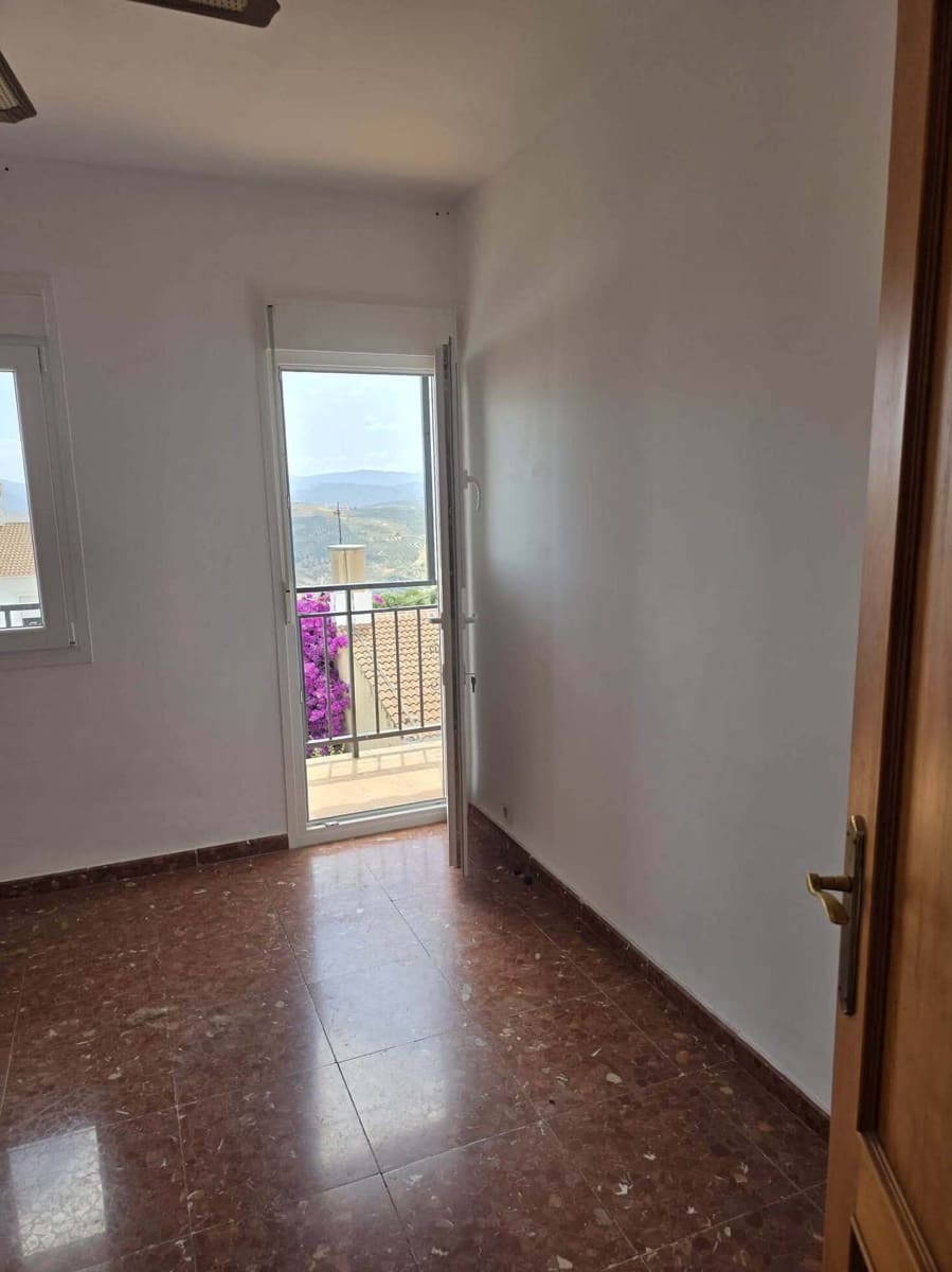 3 quarto Casa em Banda para venda em Periana - 220 000 € (Ref: 10018760)