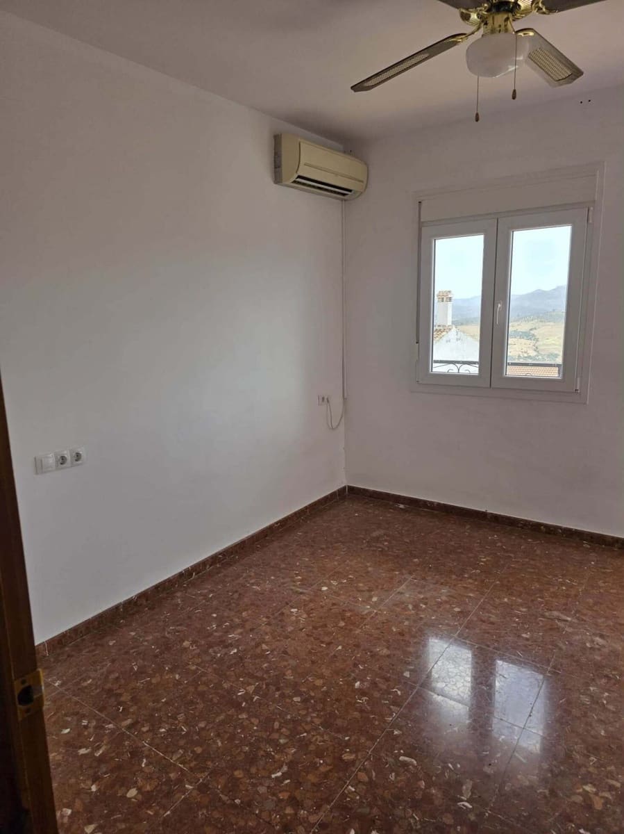 3 quarto Casa em Banda para venda em Periana - 220 000 € (Ref: 10018760)