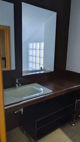 3 sypialnia Willa do wynajęcia w Sayalonga - 2 600 € (Ref: 9295867)