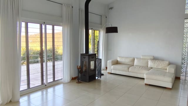 3 sypialnia Willa do wynajęcia w Sayalonga - 2 600 € (Ref: 9295867)