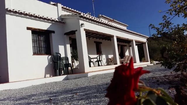 4 quarto Moradia Geminada para arrendar em Sedella - 1 300 € (Ref: 9310182)