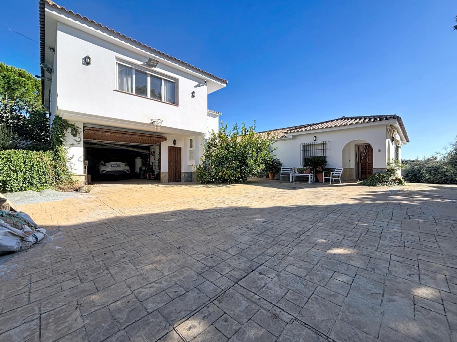 5 bedroom Finca/Country House for sale in Periana - € 650,000 (Ref: 9417361)