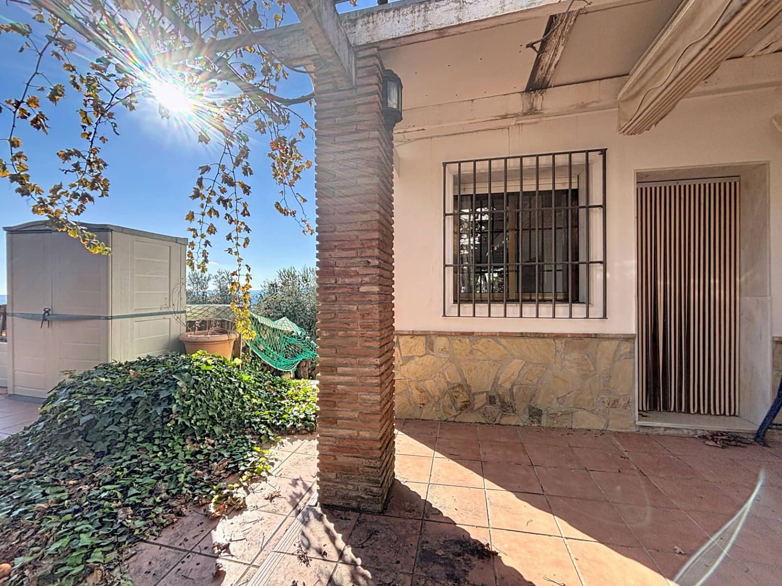 5 bedroom Finca/Country House for sale in Periana - € 650,000 (Ref: 9417361)