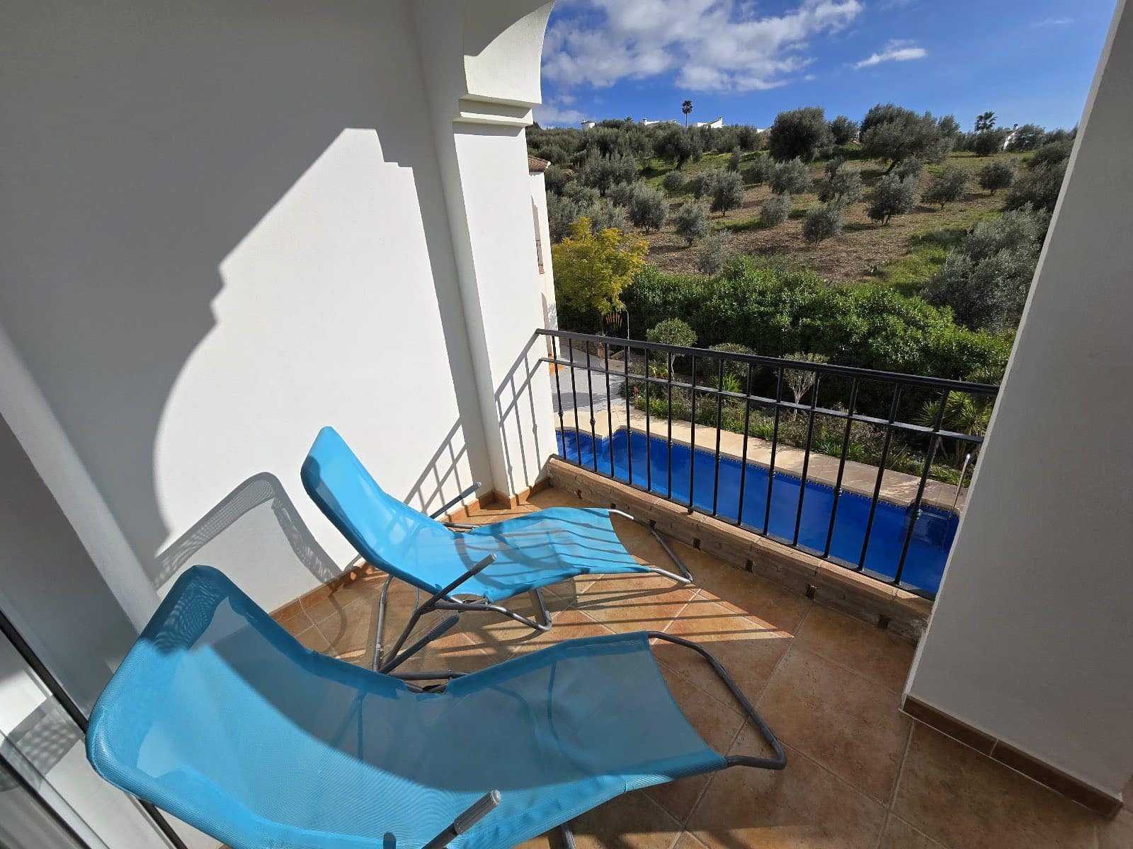 2 bedroom Apartment for rent in Alcaucin with pool garage - € 800 (Ref: 9483668)