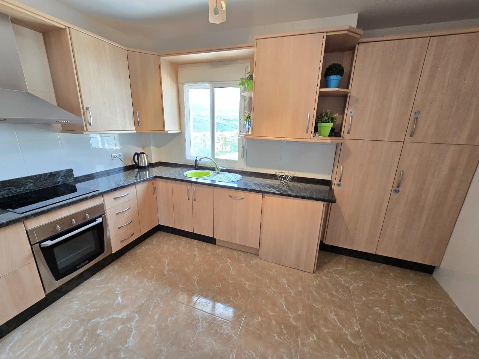 2 bedroom Apartment for rent in Alcaucin with pool garage - € 800 (Ref: 9483668)