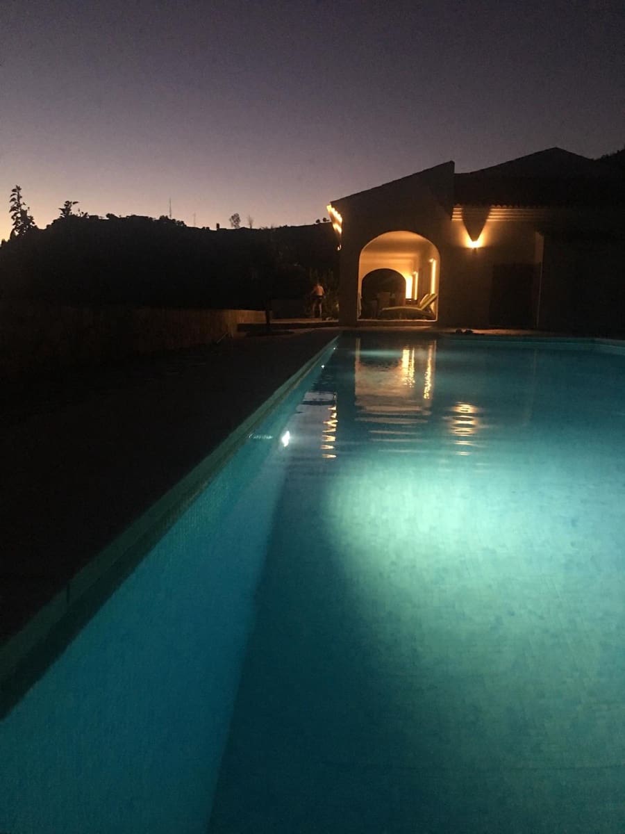 3 makuuhuone Paritalo vuokrattavana paikassa Algarrobo - 2 300 € (Ref: 9487930)