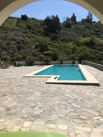 3 makuuhuone Paritalo vuokrattavana paikassa Algarrobo - 2 300 € (Ref: 9487930)