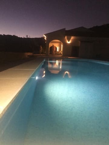 Semi-detached Villa for rent in Algarrobo - € 2,300 (Ref: 9500961)