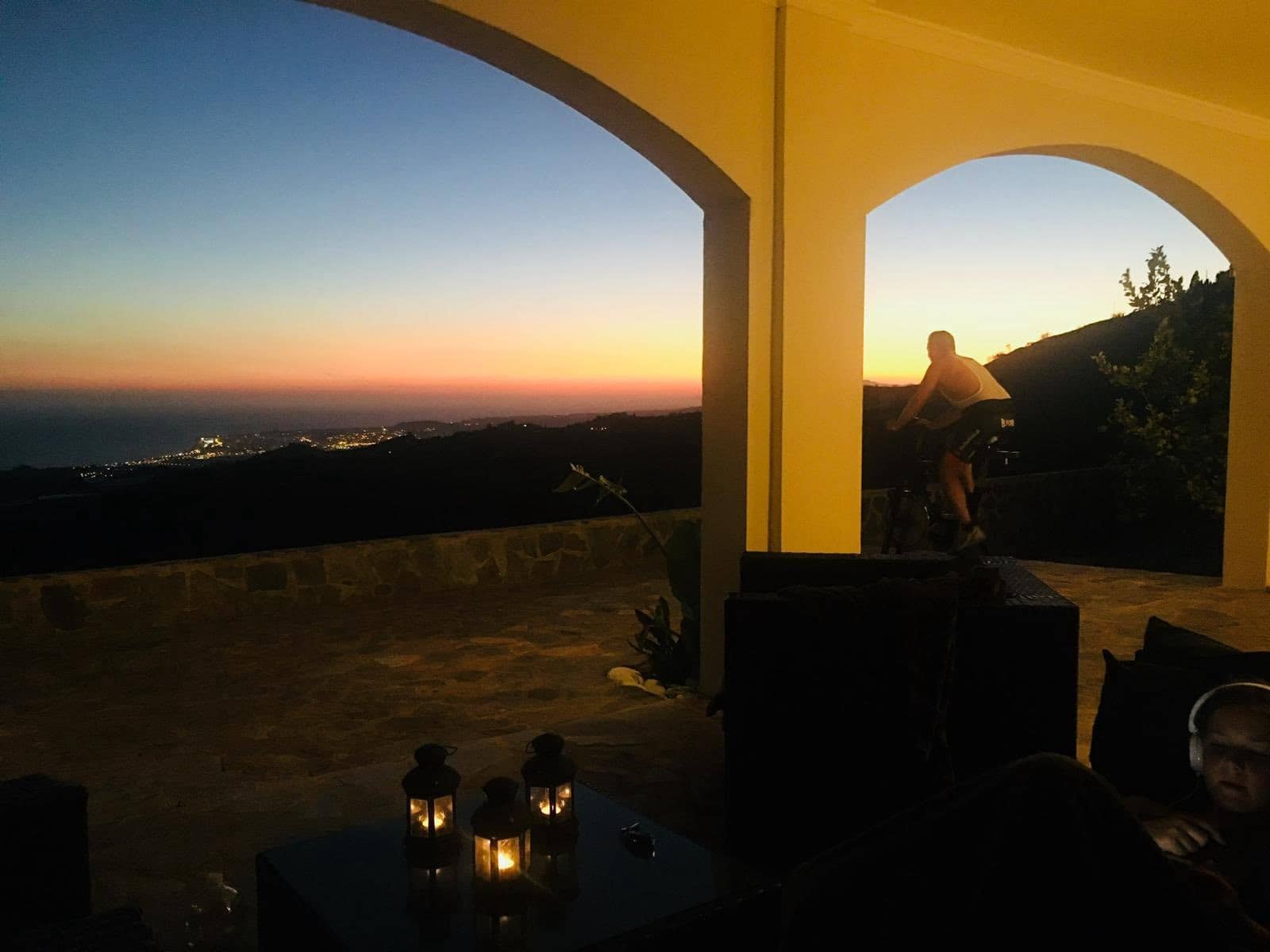 Semi-detached Villa for rent in Algarrobo - € 2,300 (Ref: 9500961)