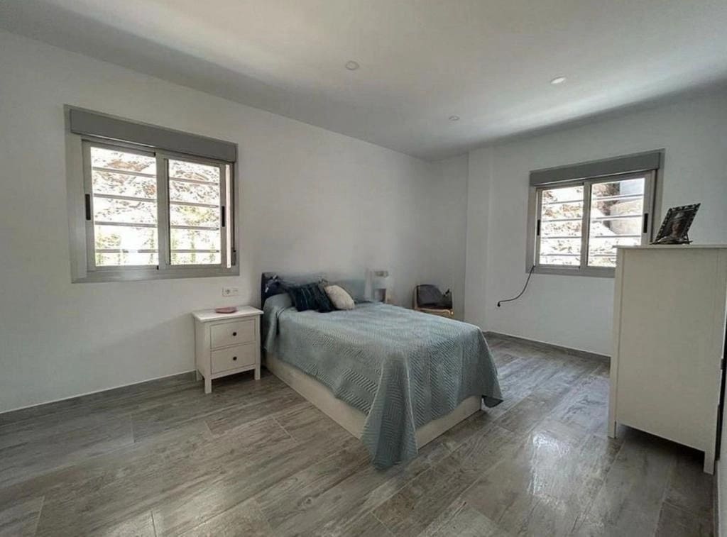 3 Zimmer Villa zu vermieten in Algarrobo mit Pool Garage - 2.300 € (Ref: 9528858)