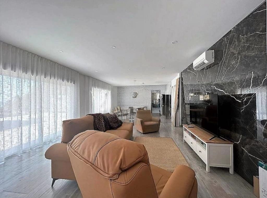 3 Zimmer Villa zu vermieten in Algarrobo mit Pool Garage - 2.300 € (Ref: 9528858)