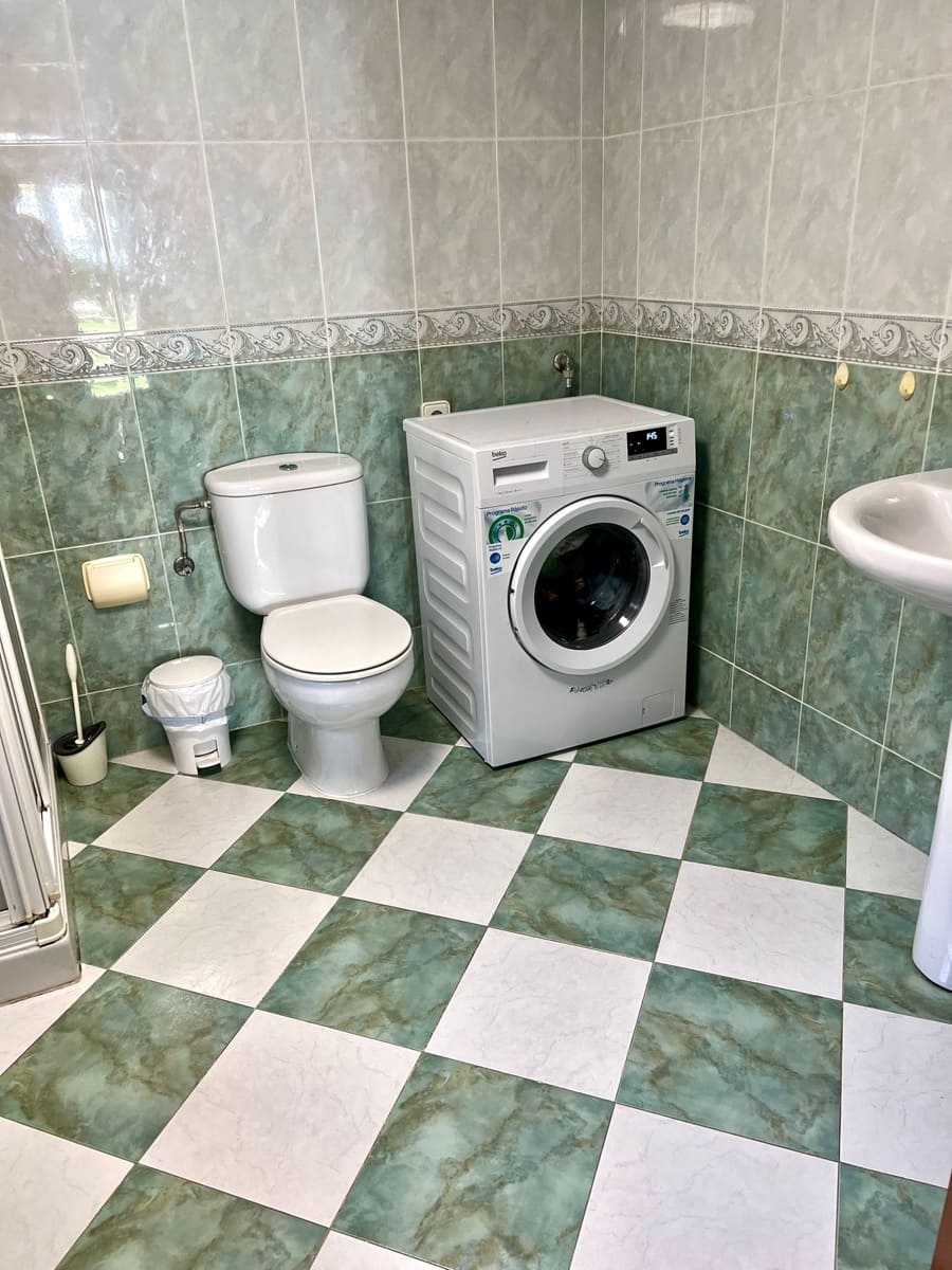 4 bedroom Villa for sale in Caleta de Velez - € 669,000 (Ref: 9603427)