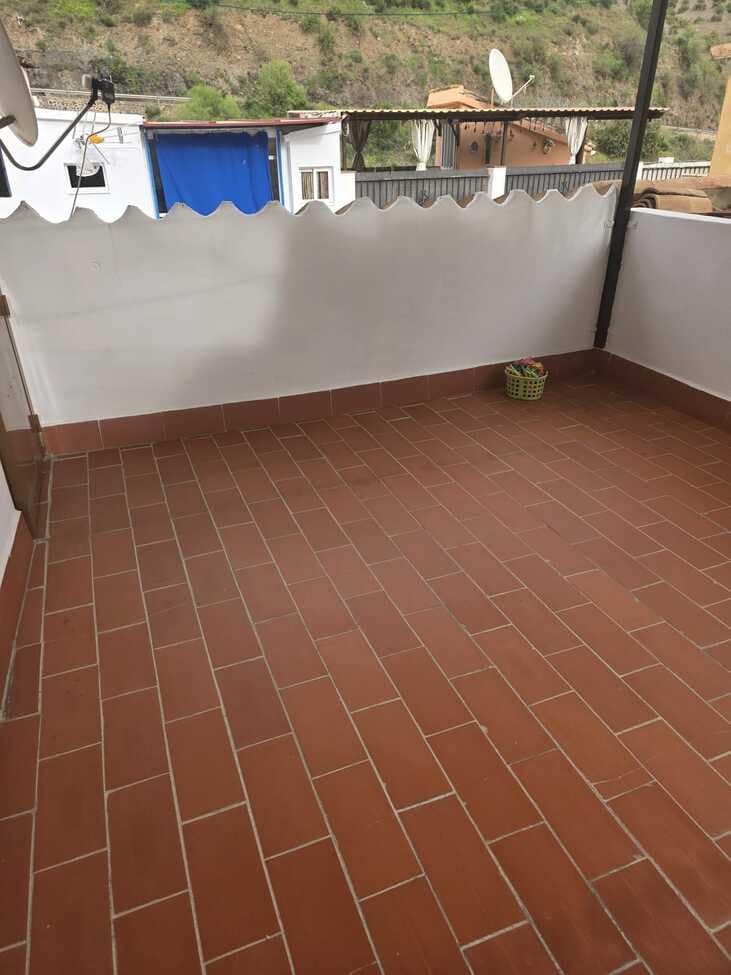 3 bedroom Townhouse for sale in Vinuela - € 150,000 (Ref: 9735936)