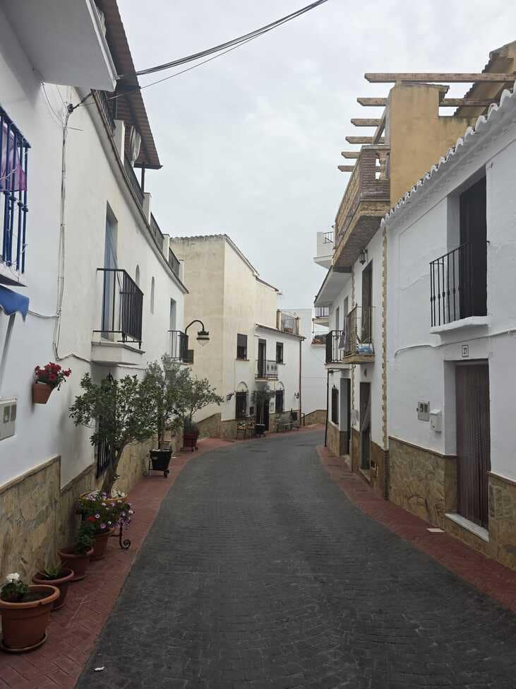 3 bedroom Townhouse for sale in Vinuela - € 150,000 (Ref: 9735936)