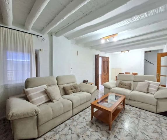 Casa de 3 habitaciones en Viñuela en venta - 150.000 € (Ref: 9735936)
