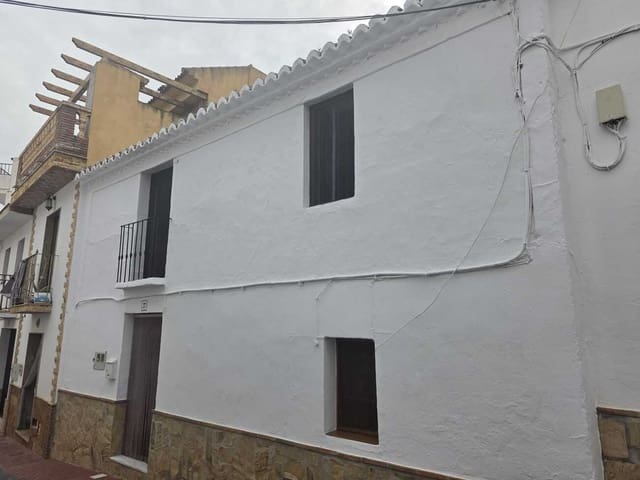 Casa de 3 habitaciones en Viñuela en venta - 150.000 € (Ref: 9735936)
