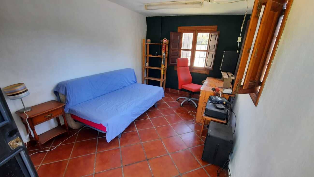 5 slaapkamer Finca/Landhuis te koop in Almayate met zwembad - € 430.000 (Ref: 9737163)