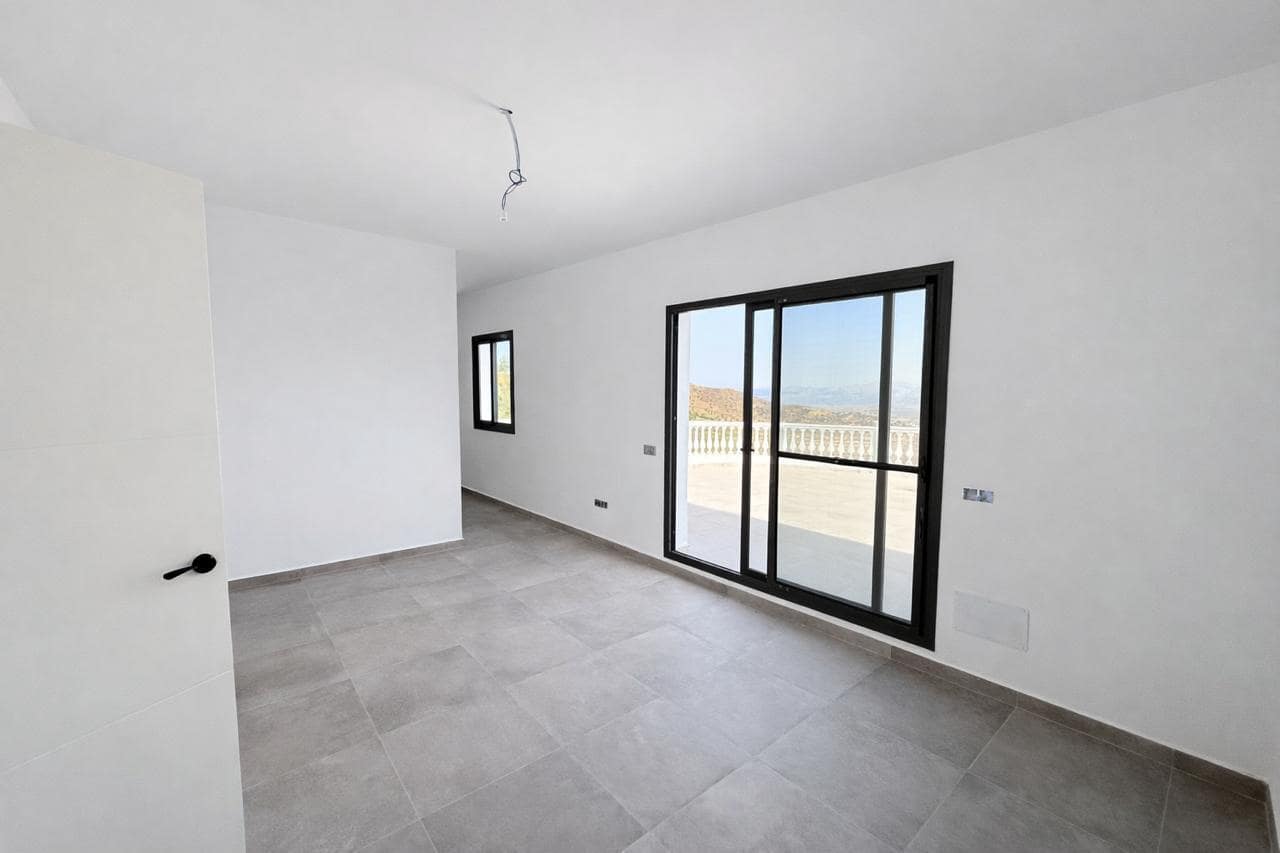 3 soverom Finca/Herregård til salgs i Vinuela - € 299 995 (Ref: 9758208)