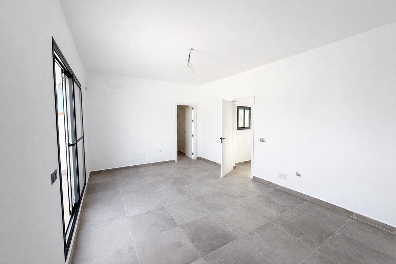 3 soverom Finca/Herregård til salgs i Vinuela - € 299 995 (Ref: 9758208)