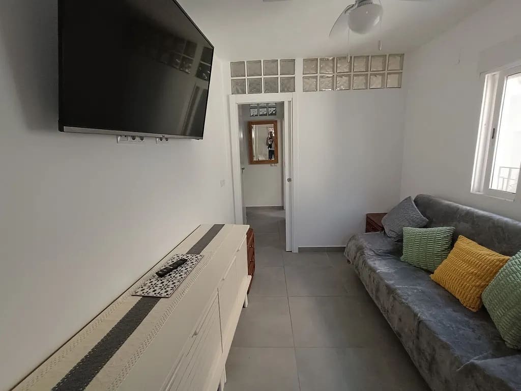 2 bedroom Semi-detached Villa for sale in Algarrobo Costa - € 179,999 (Ref: 9773564)