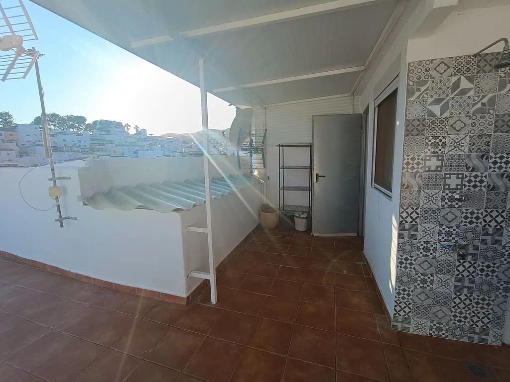 2 bedroom Semi-detached Villa for sale in Algarrobo Costa - € 179,999 (Ref: 9773564)