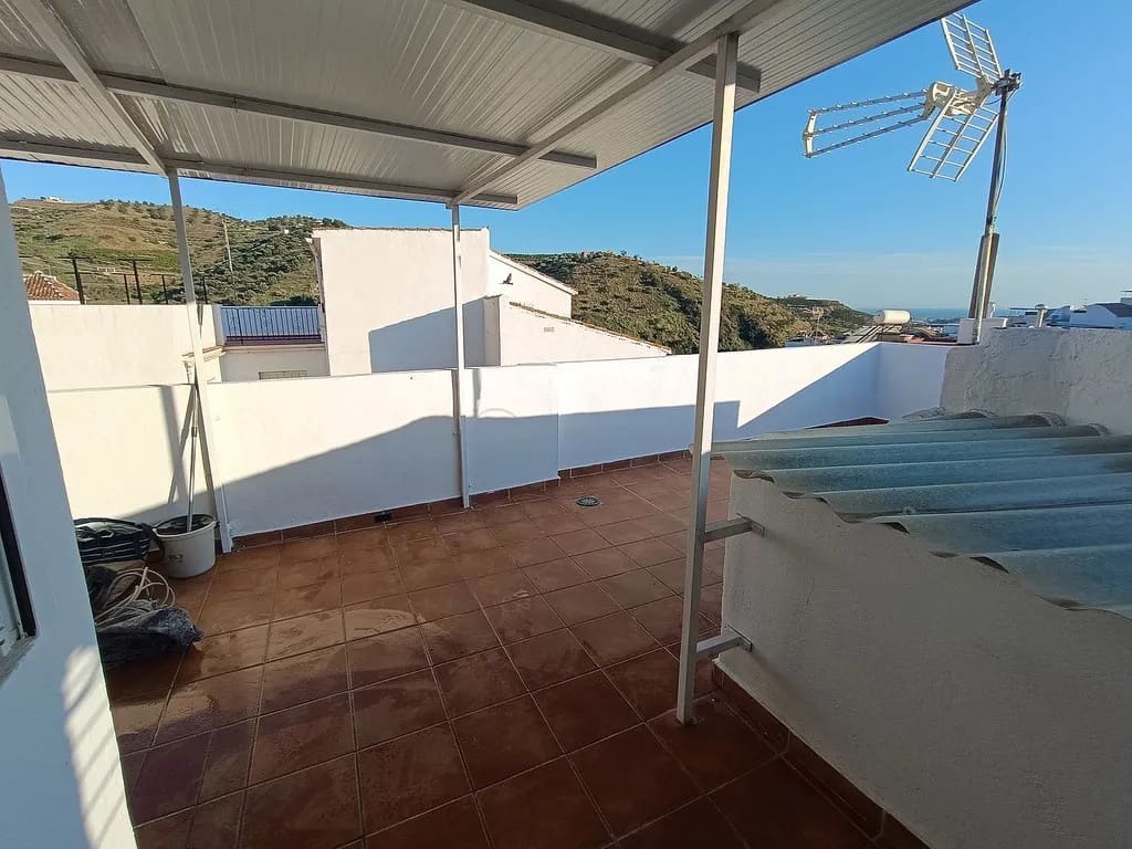 2 bedroom Semi-detached Villa for sale in Algarrobo Costa - € 179,999 (Ref: 9773564)