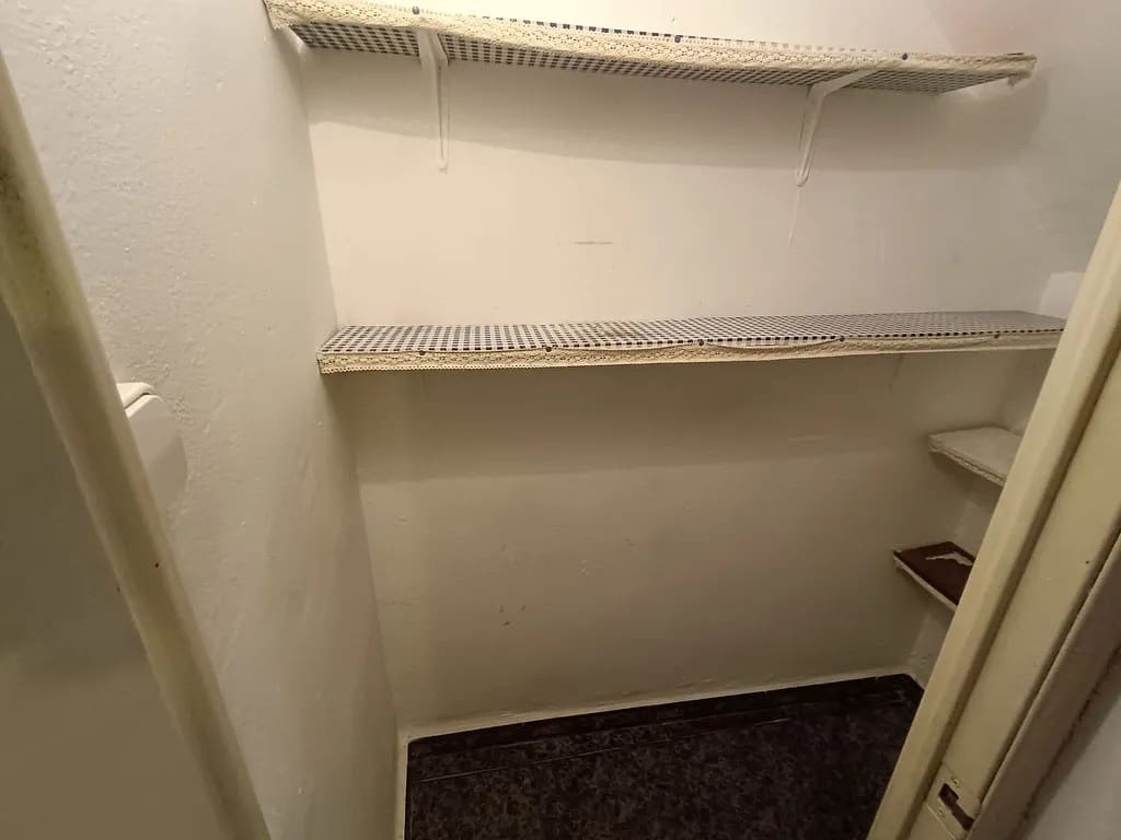 6 bedroom Semi-detached Villa for sale in Algarrobo Costa - € 185,000 (Ref: 9773565)