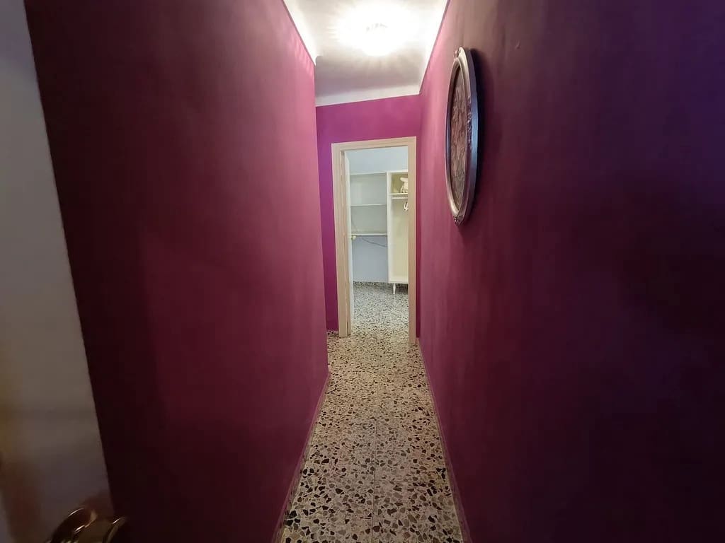 6 bedroom Semi-detached Villa for sale in Algarrobo Costa - € 185,000 (Ref: 9773565)