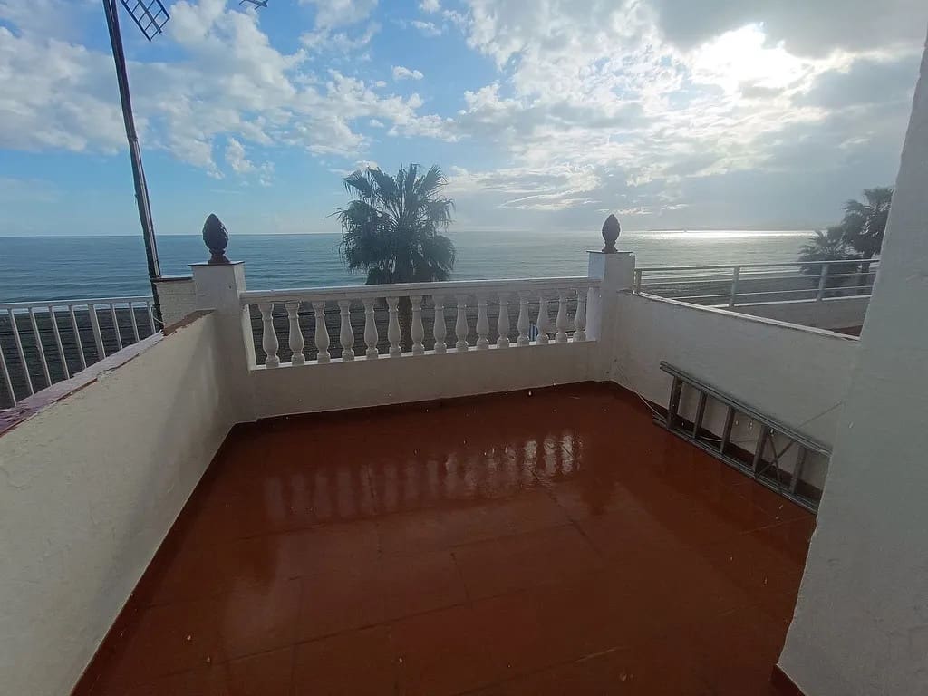 2 bedroom Semi-detached Villa for sale in Algarrobo Costa - € 339,997 (Ref: 9773566)