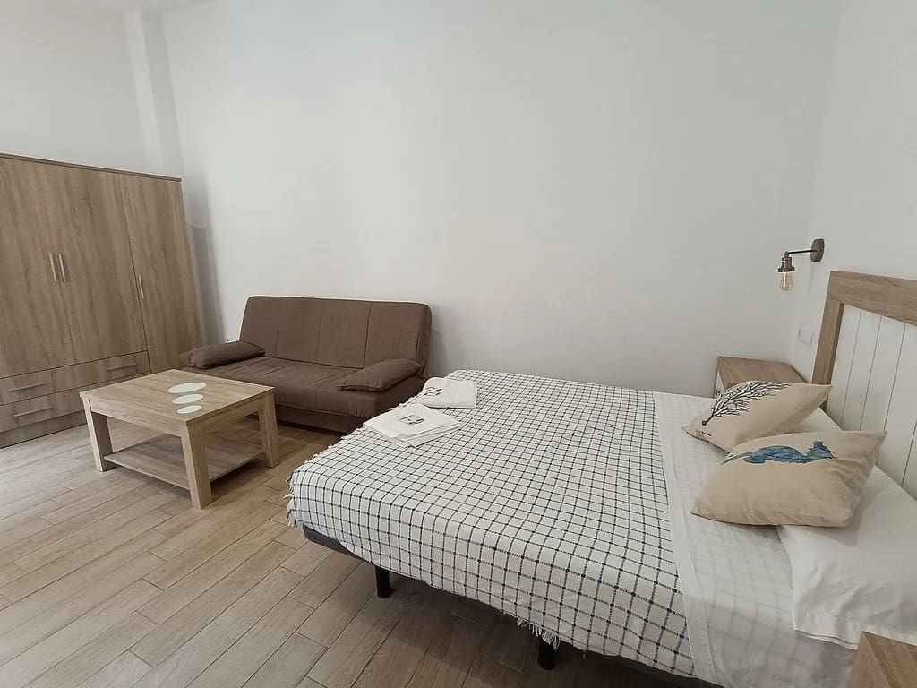 5 bedroom Semi-detached Villa for sale in Algarrobo Costa - € 449,998 (Ref: 9773567)