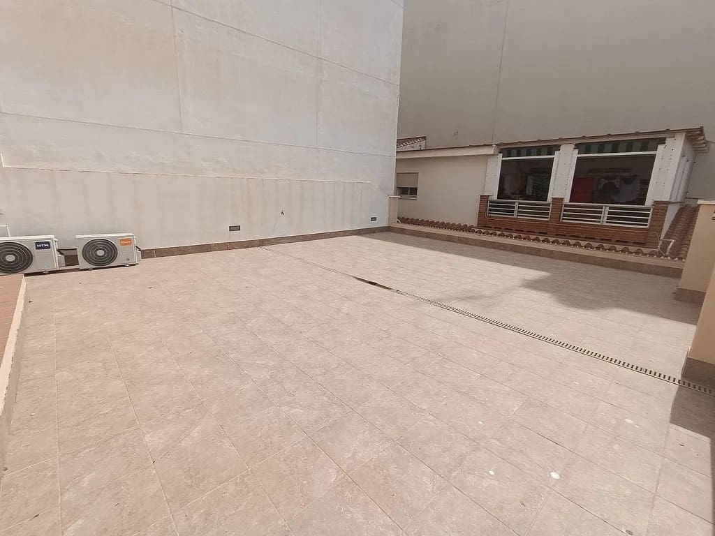 5 bedroom Semi-detached Villa for sale in Algarrobo Costa - € 449,998 (Ref: 9773567)