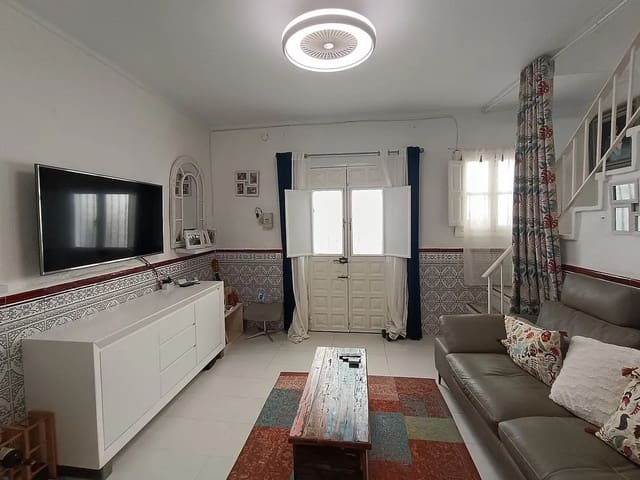 3 slaapkamer Halfvrijstaande villa te koop in Algarrobo - € 169.000 (Ref: 9773568)