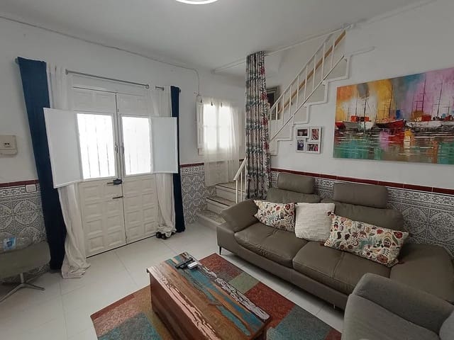 3 slaapkamer Halfvrijstaande villa te koop in Algarrobo - € 169.000 (Ref: 9773568)