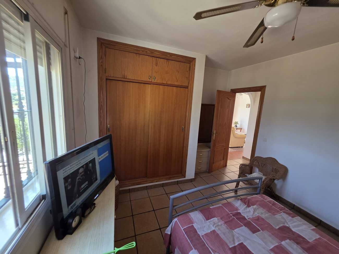 Bungalow de 2 habitaciones en Viñuela en venta - 210.000 € (Ref: 9908864)