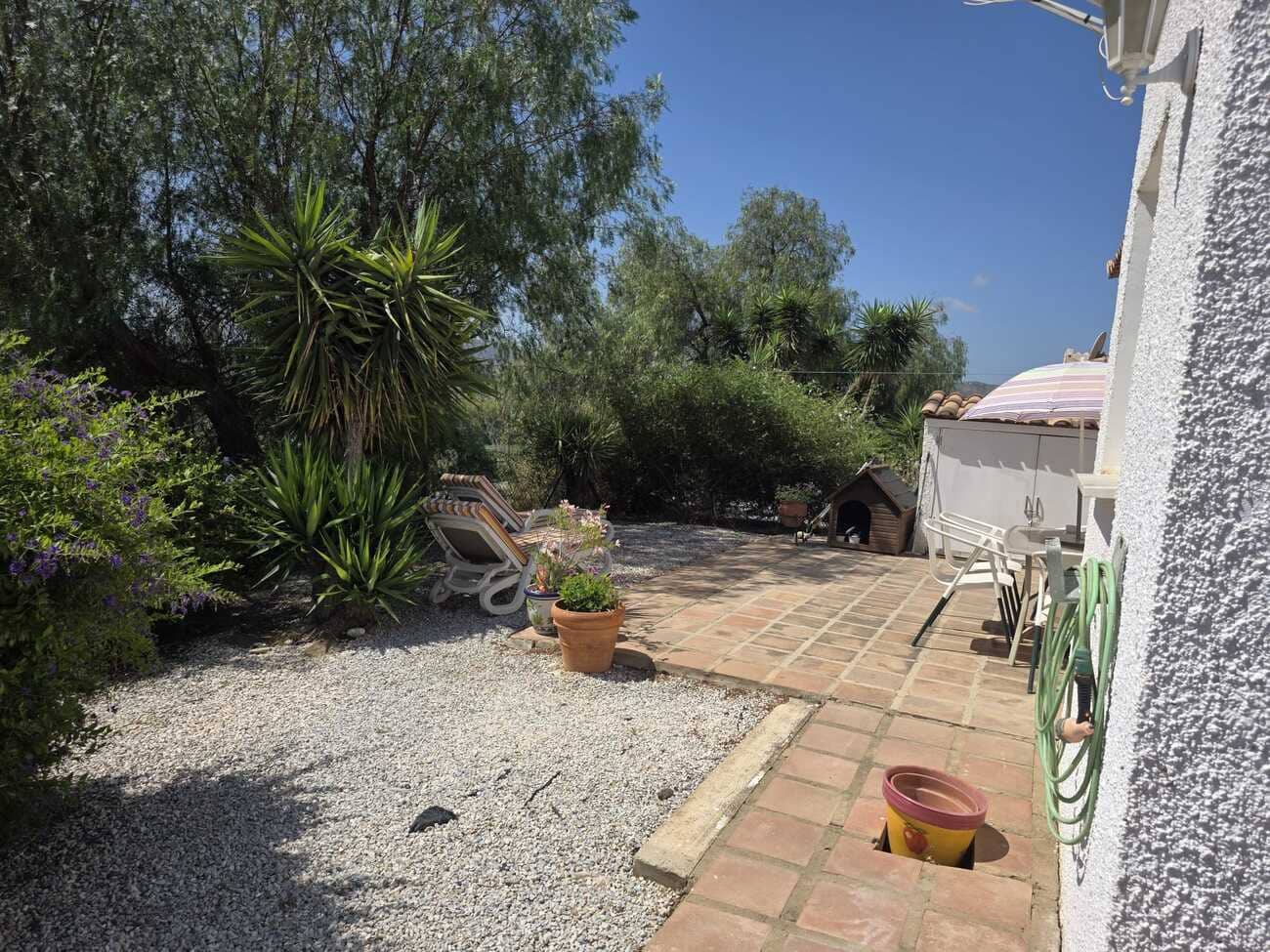 Bungalow de 2 habitaciones en Viñuela en venta - 210.000 € (Ref: 9908864)