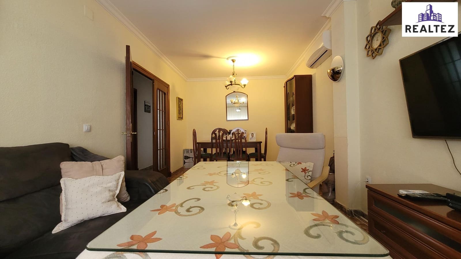 4 slaapkamer Appartement te koop in Jerez de la Frontera - € 165.000 (Ref: 9338675)