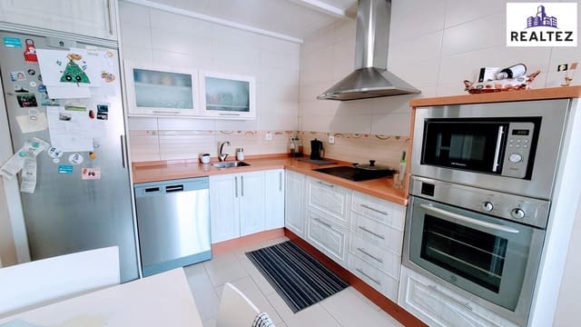 4 slaapkamer Appartement te koop in Jerez de la Frontera - € 165.000 (Ref: 9338675)