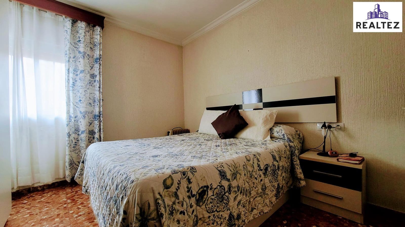 4 slaapkamer Appartement te koop in Jerez de la Frontera - € 165.000 (Ref: 9338675)