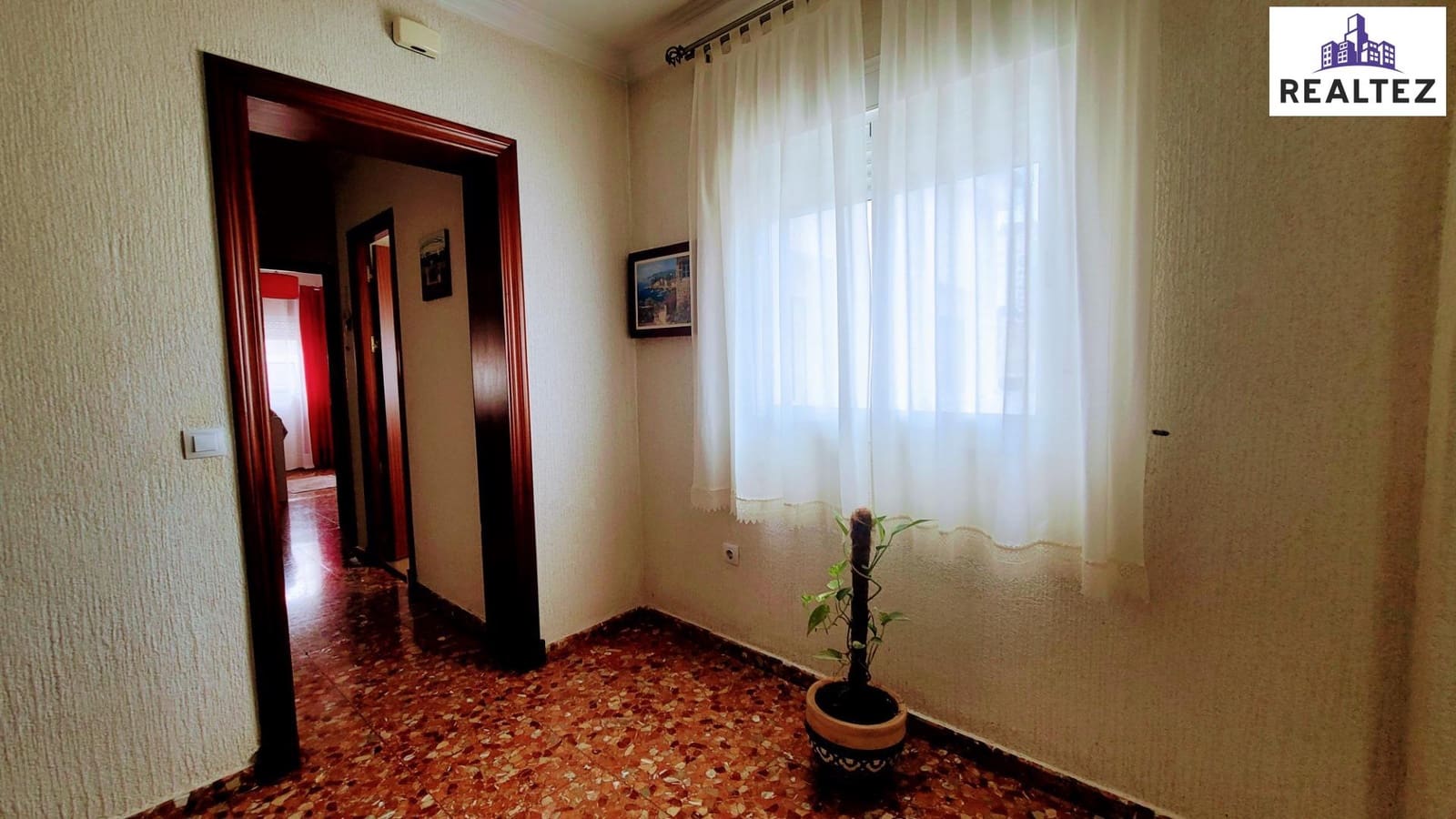 4 slaapkamer Appartement te koop in Jerez de la Frontera - € 165.000 (Ref: 9338675)