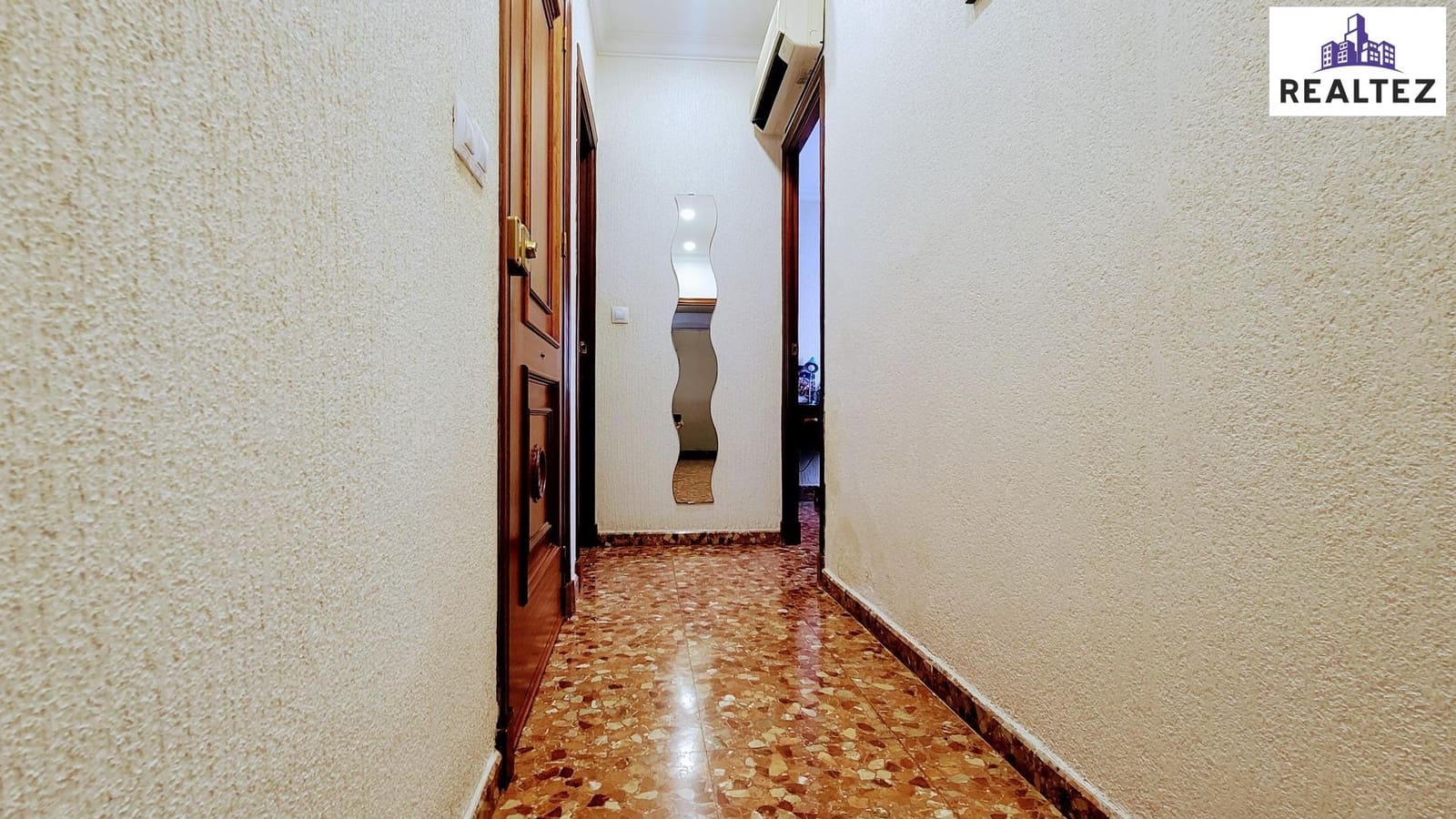 4 slaapkamer Appartement te koop in Jerez de la Frontera - € 165.000 (Ref: 9338675)