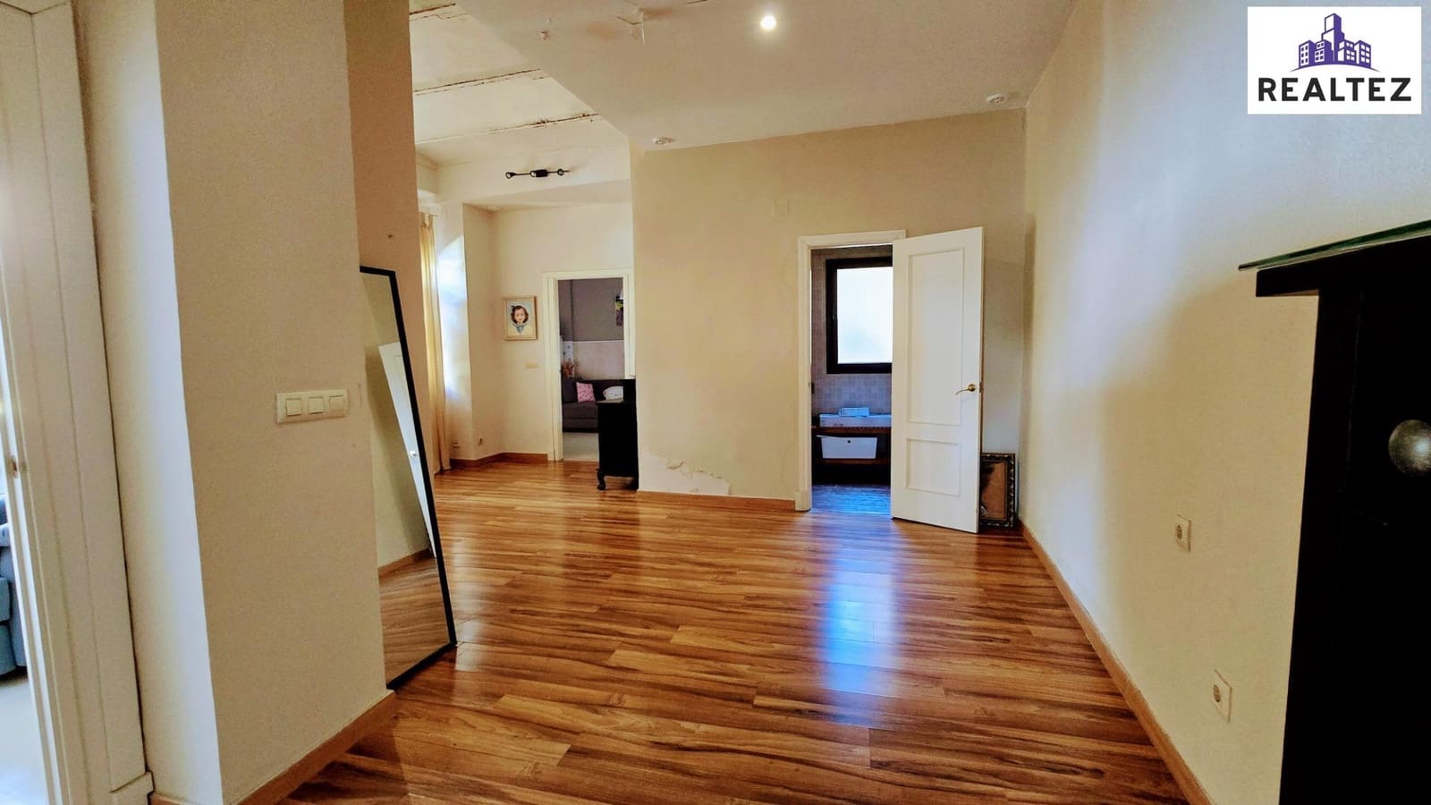 4 makuuhuone Omakotitalo myytävänä paikassa Jerez de la Frontera mukana 
autotalli - 649 900 € (Ref: 9338699)