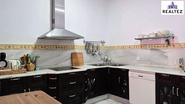 4 sovrum Hus till salu i Jerez de la Frontera med garage - 649 900 € (Ref: 9338699)