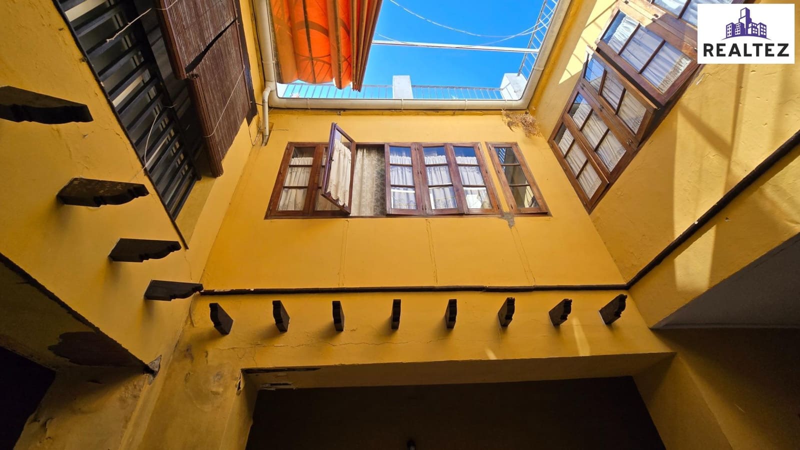 4 makuuhuone Omakotitalo myytävänä paikassa Jerez de la Frontera mukana 
autotalli - 649 900 € (Ref: 9338699)