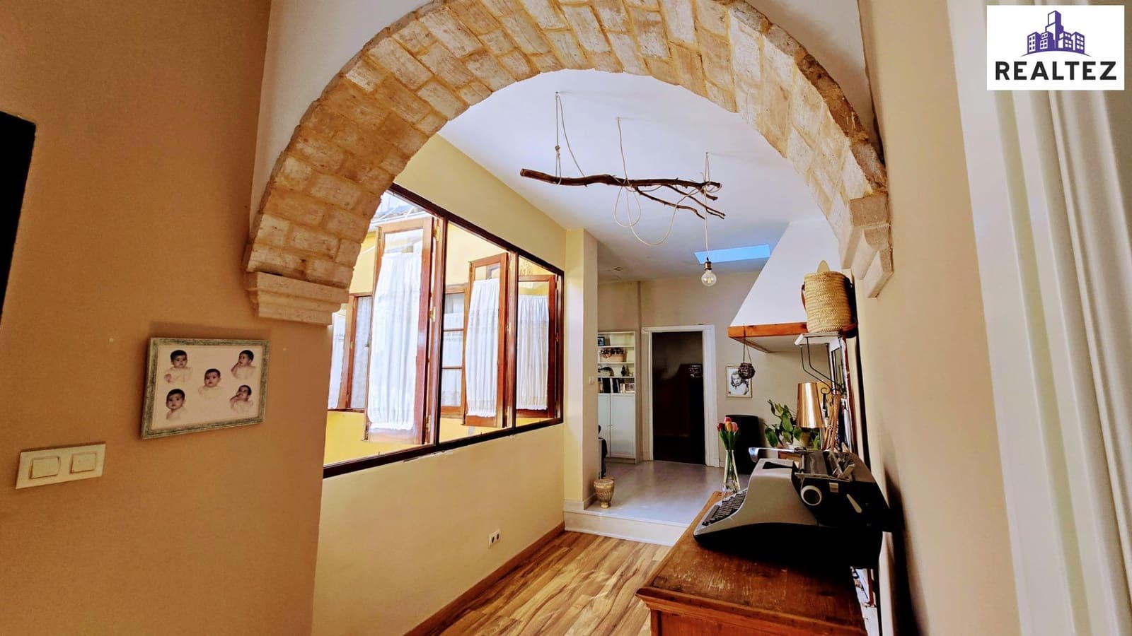 4 makuuhuone Omakotitalo myytävänä paikassa Jerez de la Frontera mukana 
autotalli - 649 900 € (Ref: 9338699)